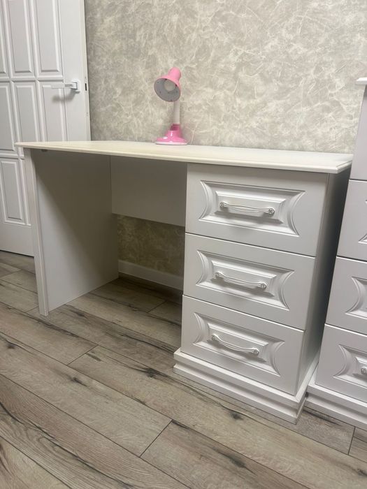 Детский гарнитур, можно отдельно.