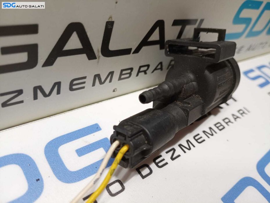 Electrovalva Supapa Vacum Vacuum Mercedes Clasa C Class W204 C200 2007 - 2014 Cod 0025401497 [M3780]