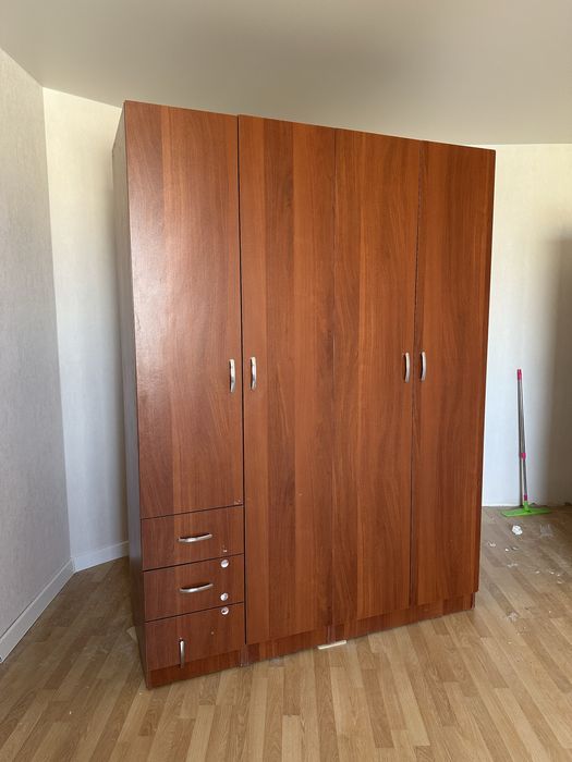 Продам шкаф
