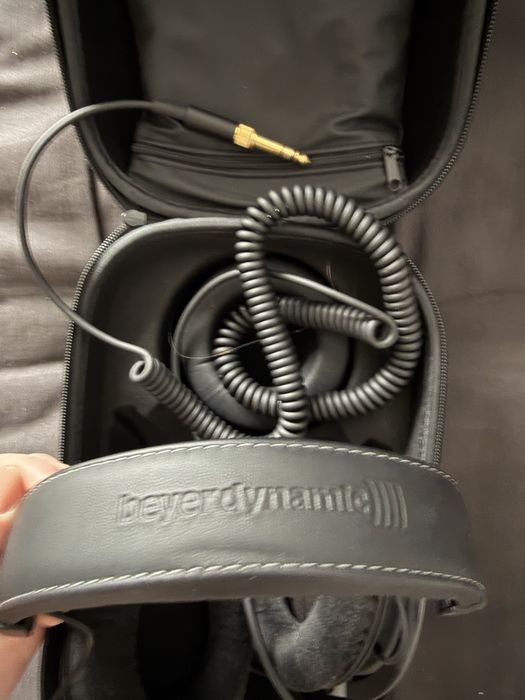 Casti Beyerdynamic DT 1770 PRO closed back