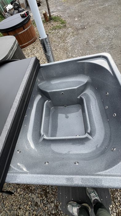 Ciubar din fibra Patrat 220x220