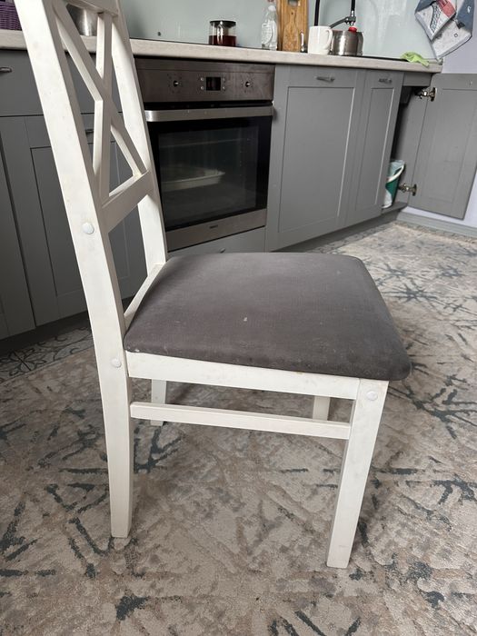 Продам стулья 6 штук