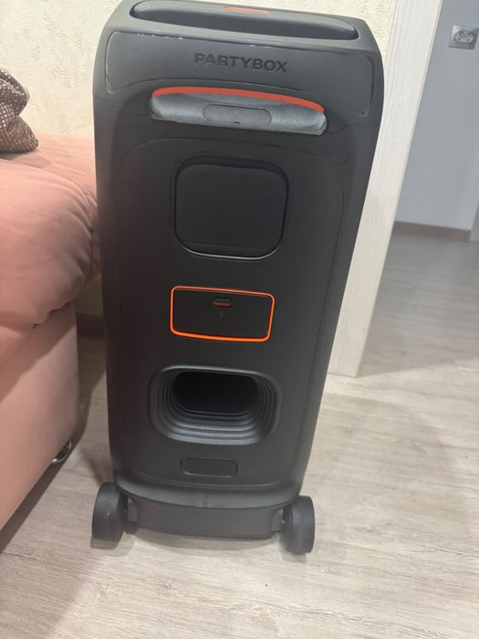 Продам колонку JBL partybox 320