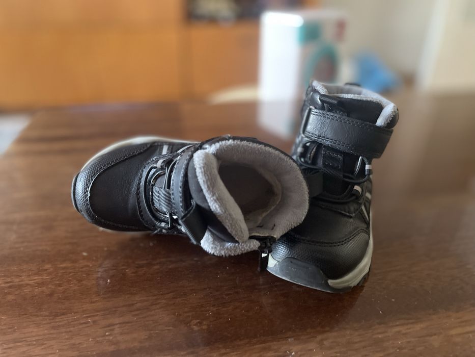 Детски боти 23 номер / запазени /