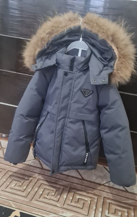 Продам детский пуховик
