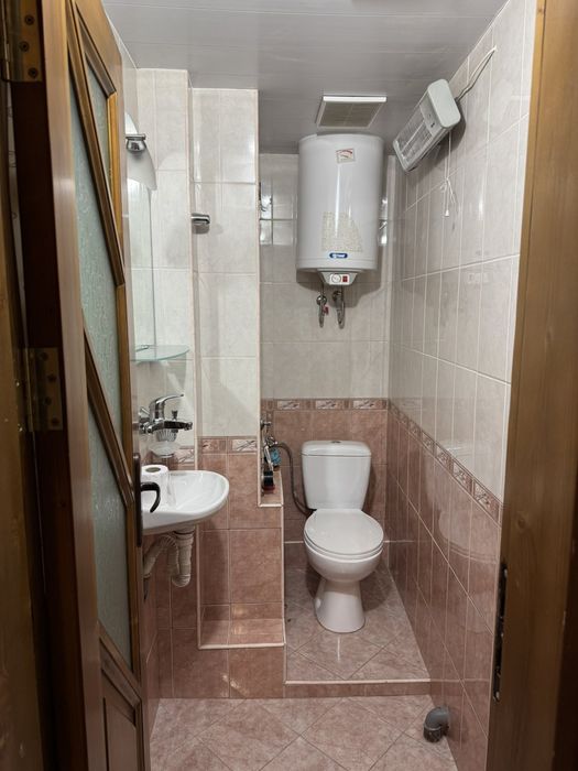 Продава се Тристаен апартамент в Варна, Автогара - 86 кв.м за 9 €/кв.м - Снимка #11