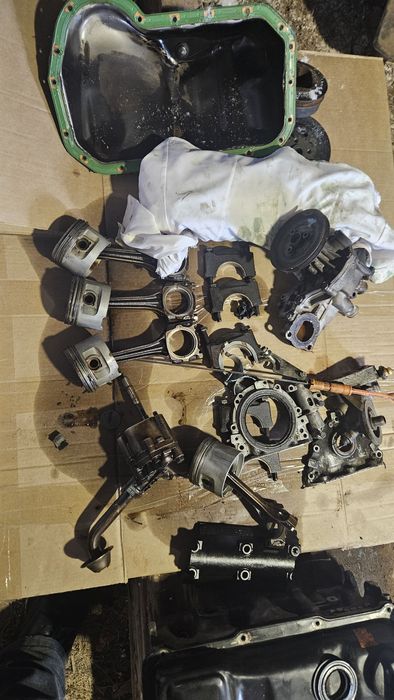 Продам двигатель на запчасти