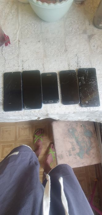 Телефон на запчасти