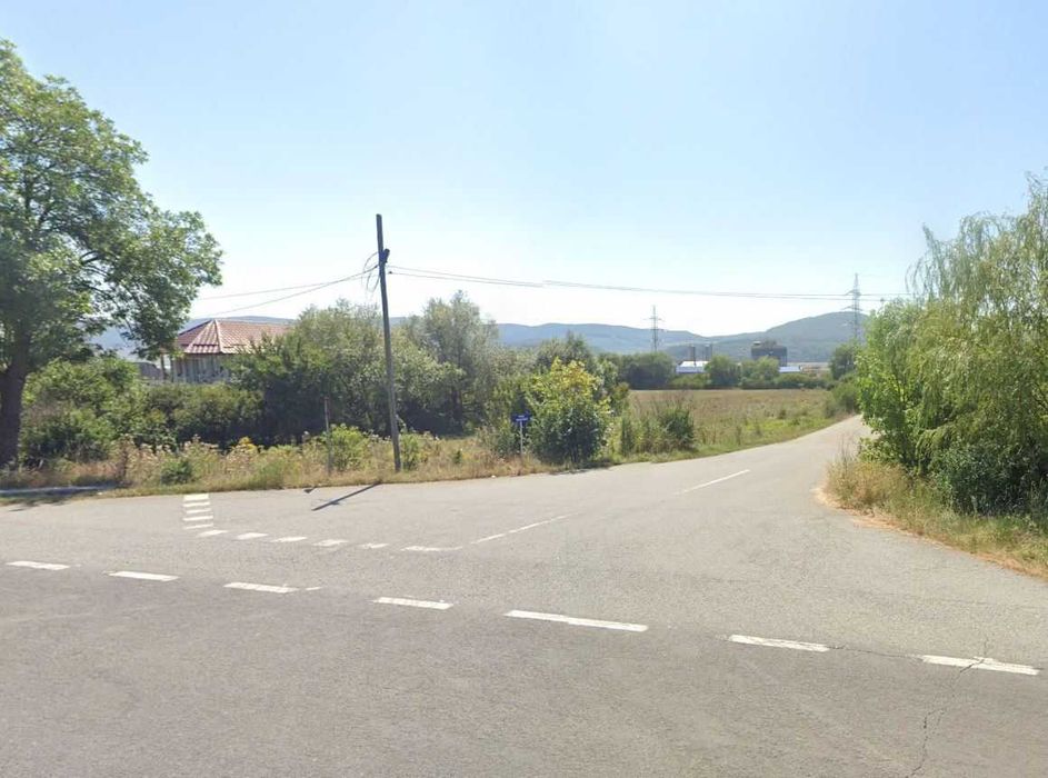 Teren intravilan 2.900 mp Șieu-Măgheruș – două fronturi stradale