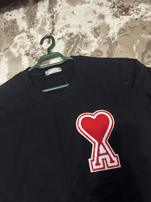 Tricou ami brand new