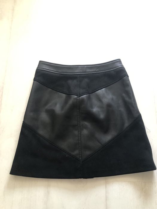 Fusta neagra M&S din piele