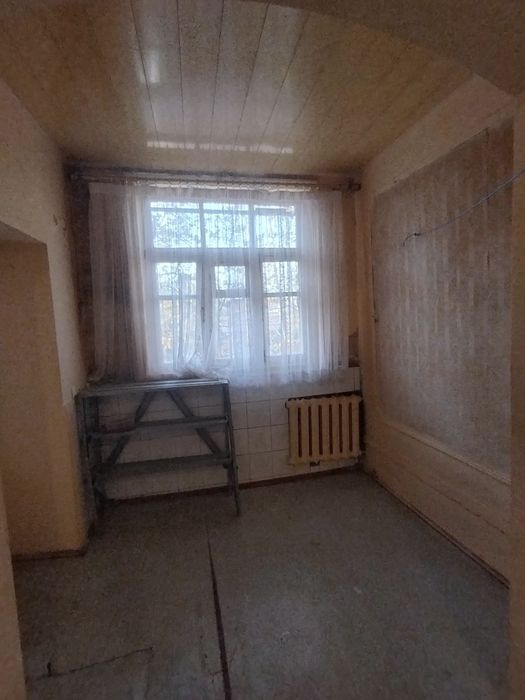 Чирчик ш. Центральный бозор 4х/3/4 100 м²