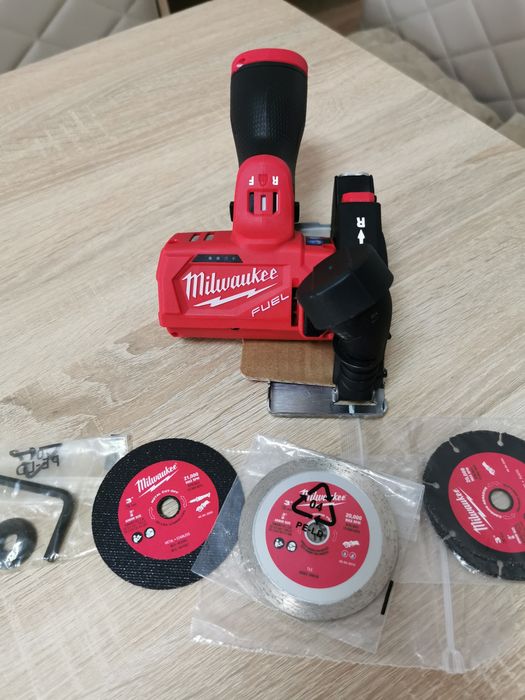 Flex m12  milwaukee destinat pietei de America