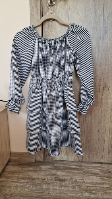 Дамси рокли летни H&M