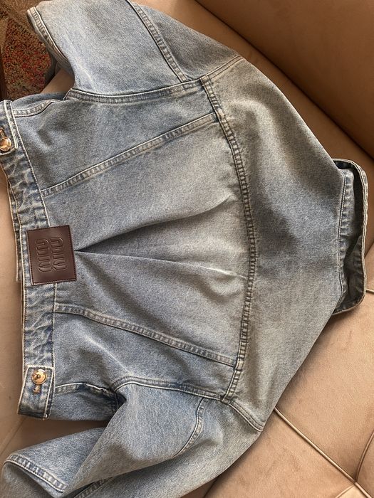 Дънково яке с копчета в златисто Намалено