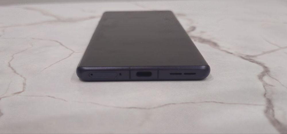 One plus 12r в отличном состоянии