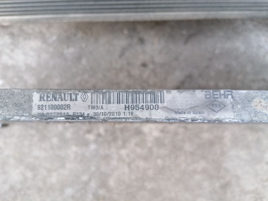 Радиатор климатик и интеркулер за Рено Лагуна 3 2011г