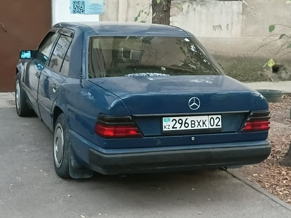 Продам мерседес 124