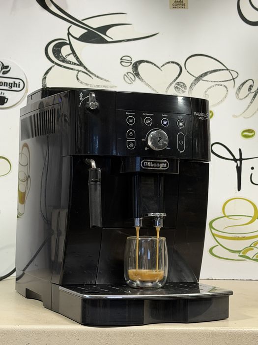 Кафемашина кафе автомат delonghi magnifica S smart с гаранция