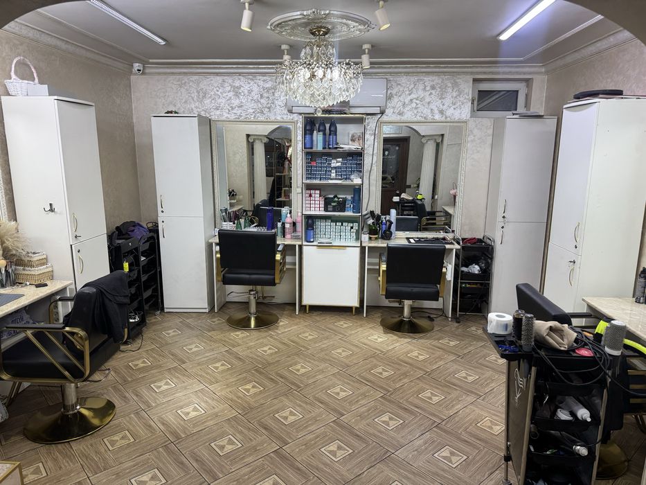 Сдается в аренду парикмахерское кресло