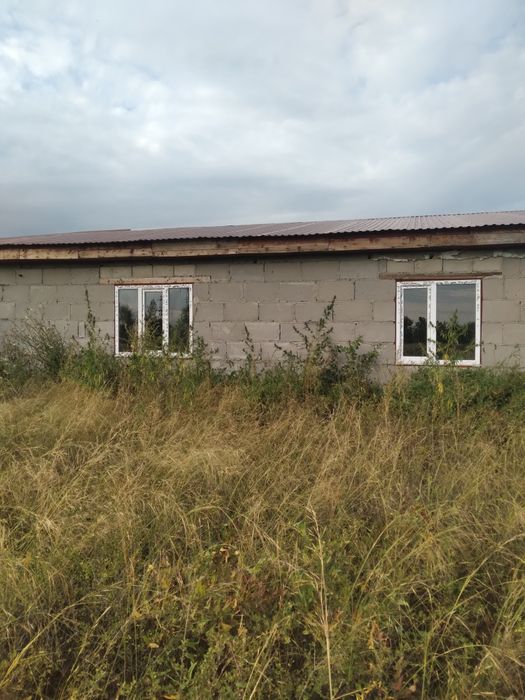 Продам дом в селе Саратовка