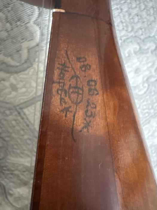 Кәсіби домбыра сатылады