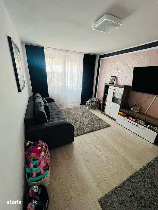 Apartament 3 camere, 62 mp, zona Rovine — fotografia 1