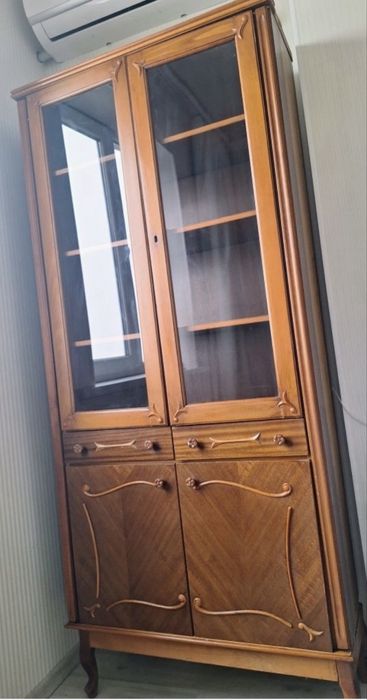 Шкаф буфет Румыния