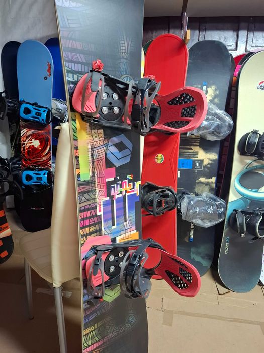 Placa Snowboard dama 152 cm FTWO Gipsy noua cu legaturi noi marimea M