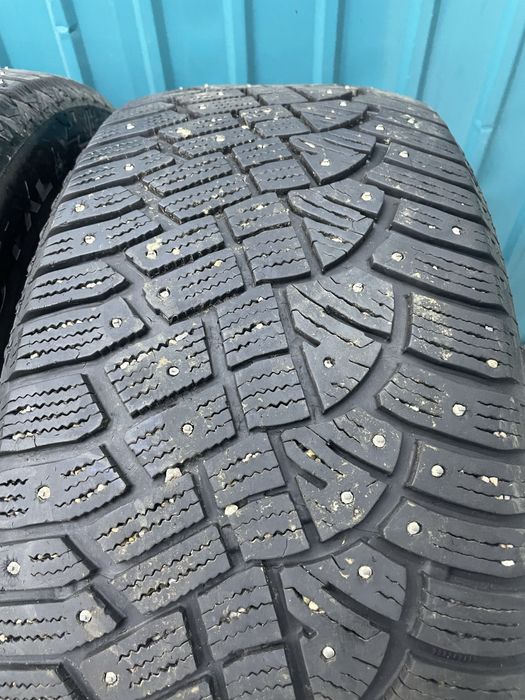 Продам шины зимние 255 55 r19