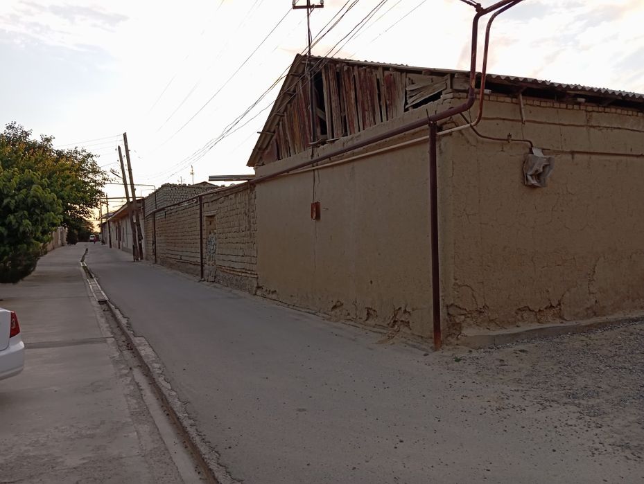 Uy sotiladi uzbankentiba 9sotok