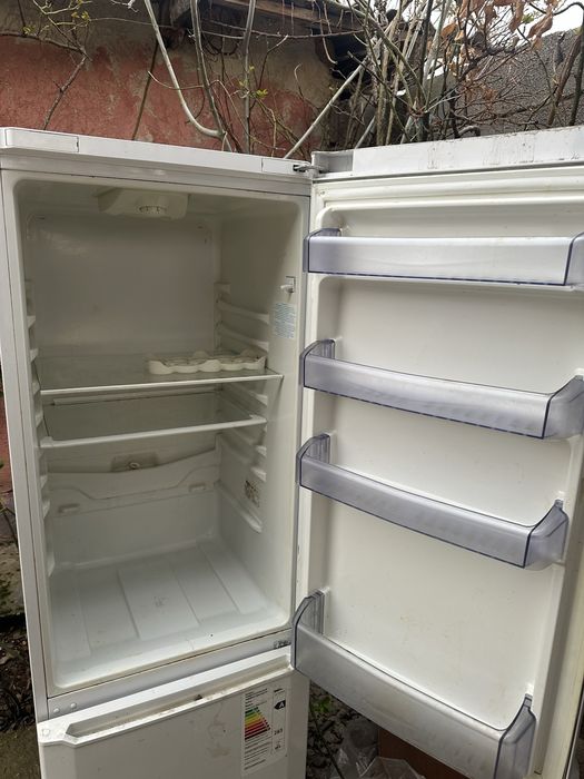 Холодильник бушный