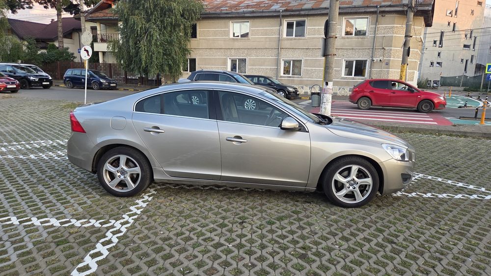 Volvo S60 D3 2011