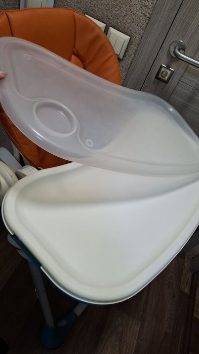 Детский стульчик Chicco.