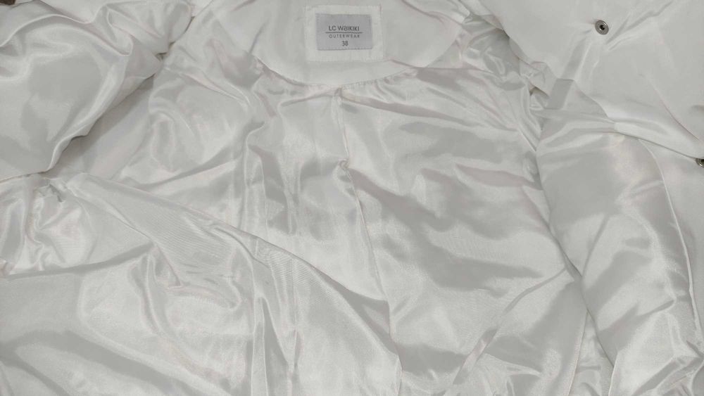 Ново ватирано яке с качулка LC Wikiki