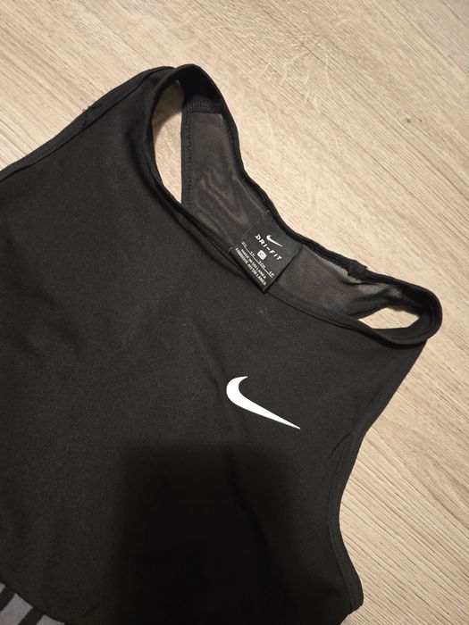 Nike pro топ дамски Xs размер