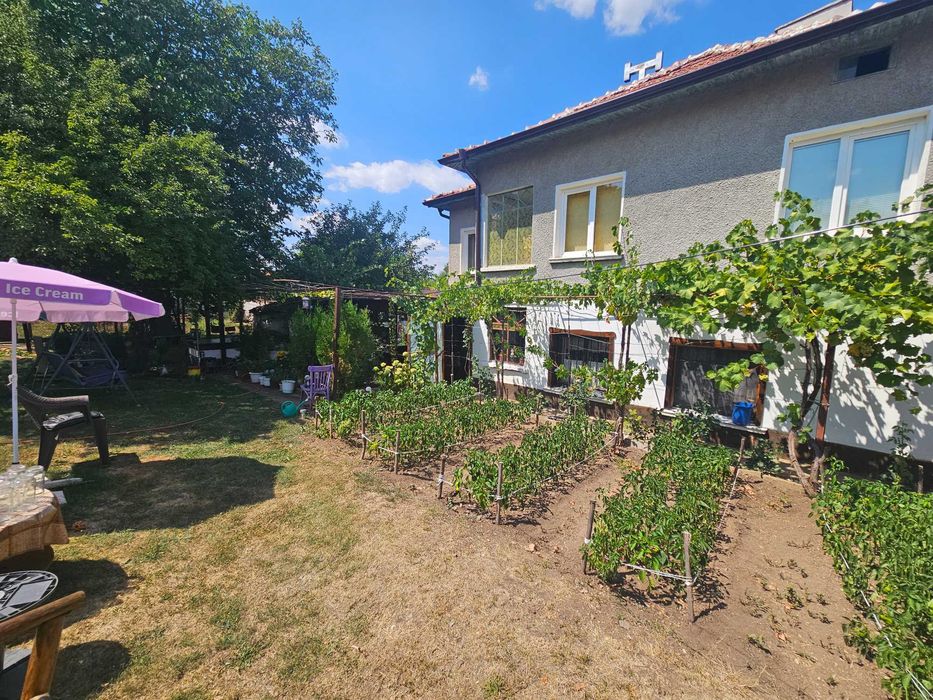 Продава се Къща в Радомир - 70 кв.м за 3143 €/кв.м - Снимка #3