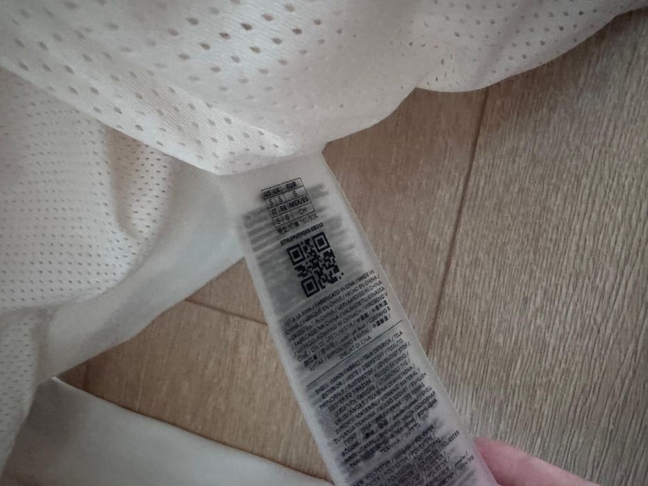 Compleu guess Marimea S