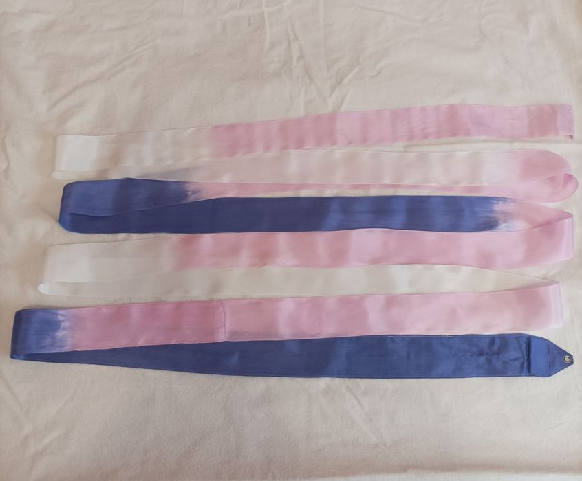 Продавам лента за художествена гимнастика Pastorelli