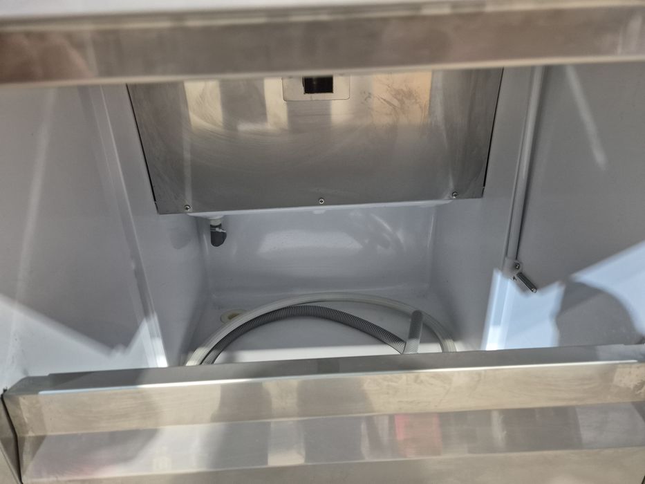 Masina, aparat de fulgi de gheata