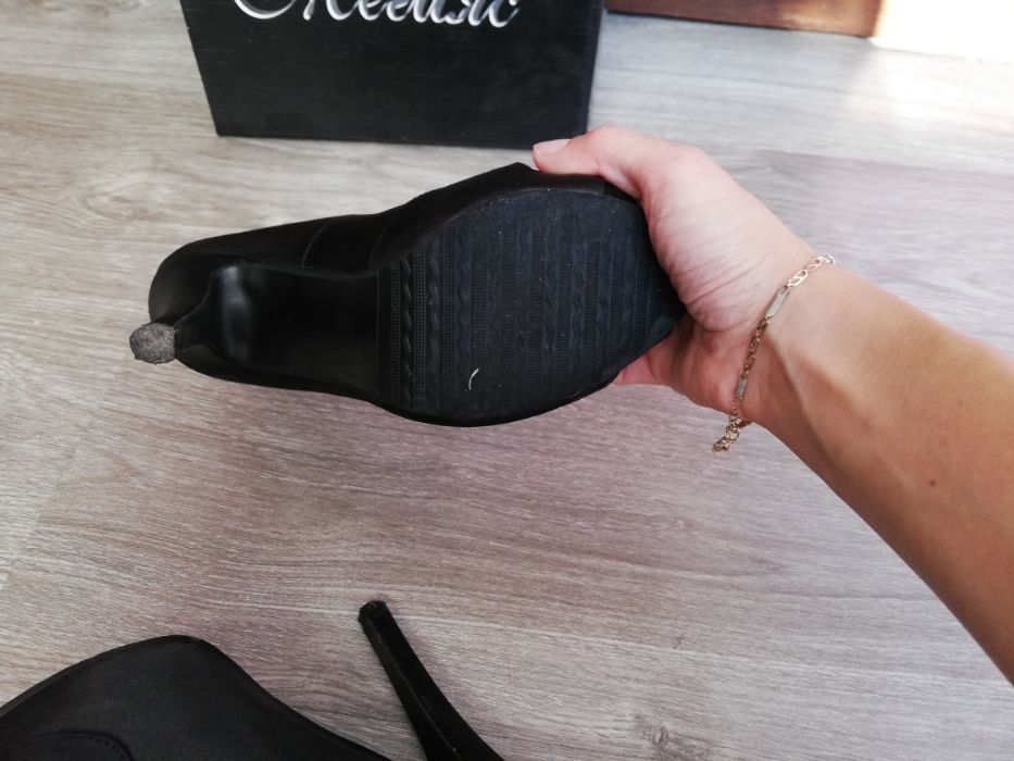 Обувки от Мегияс