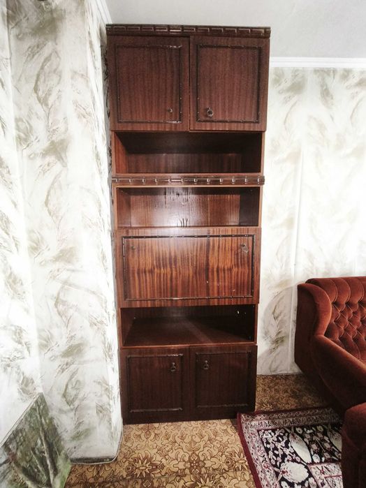 ПОДАРЯВАМ Холова секция, здрава, много запазена