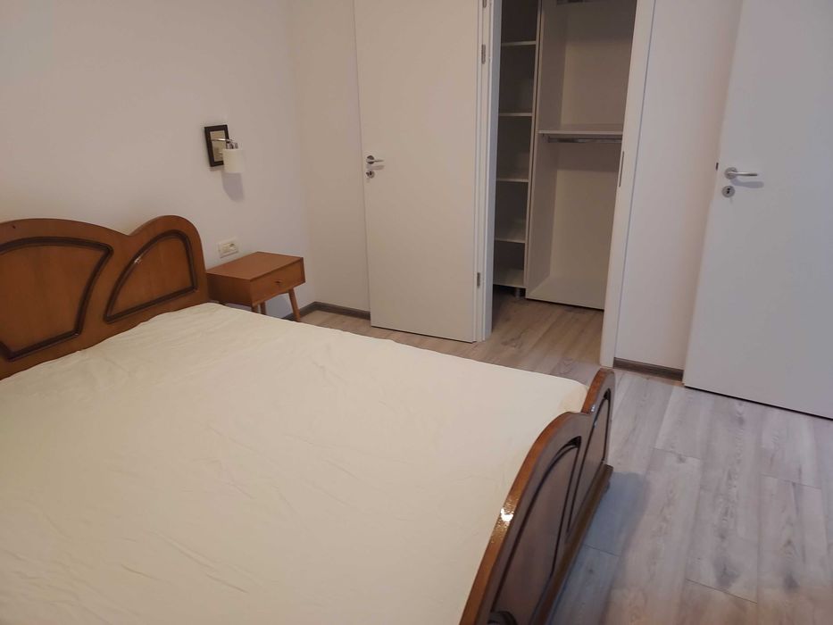 inchiriez apartament 2 camere