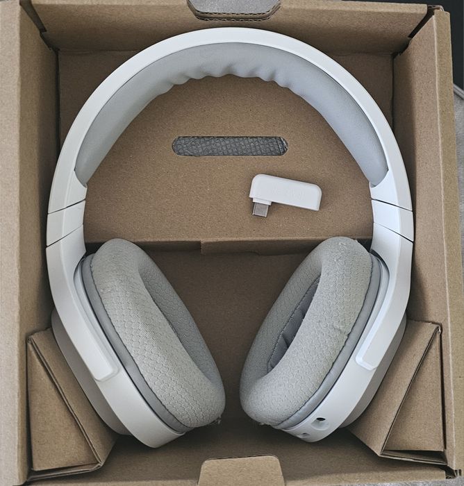 Casti Razer Baracuda X Mercury White Garantie Martie 2027