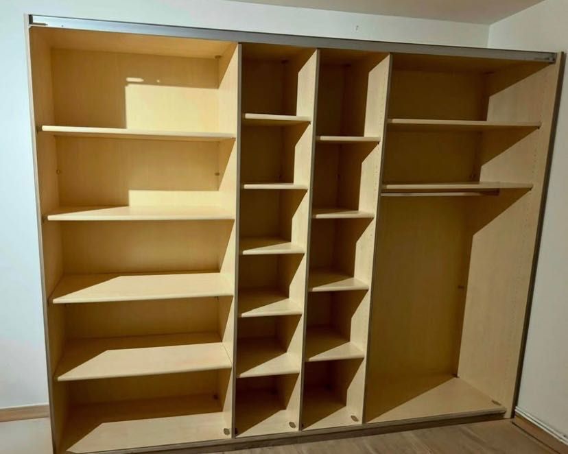 Dulap spațios pt dormitor