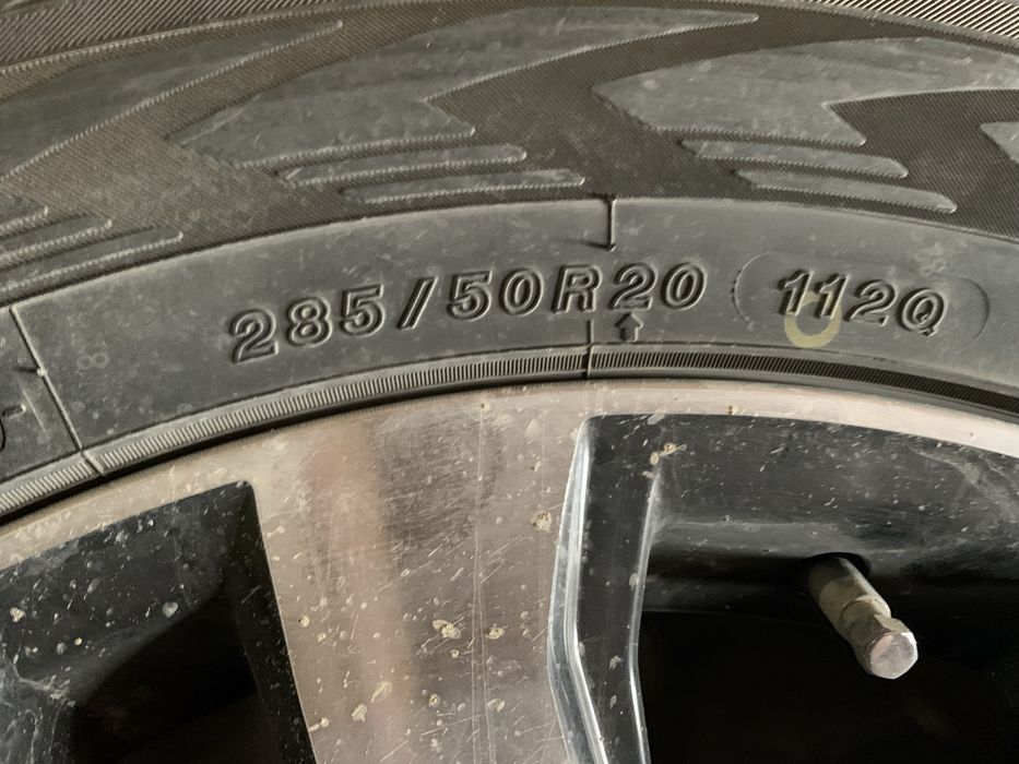 Yokohama 285/50 R20 зимние