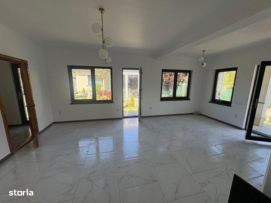 Spatiu comercial