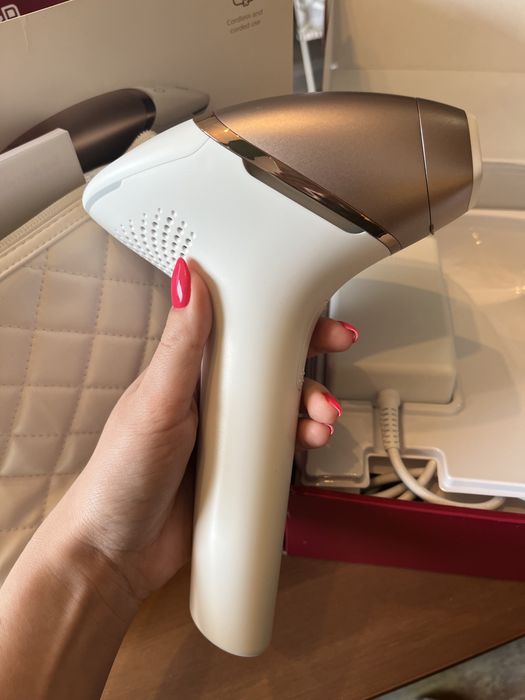 Фотоепилатор Philips Seria 9000