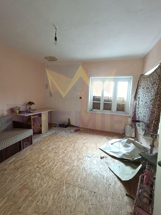 Продава се Къща в с. Червенци, Област Варна - 150 кв.м за 147 €/кв.м - Снимка #4