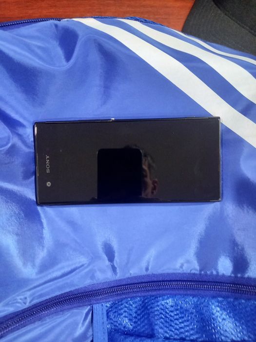 Продам телефон sony Xperia g3112